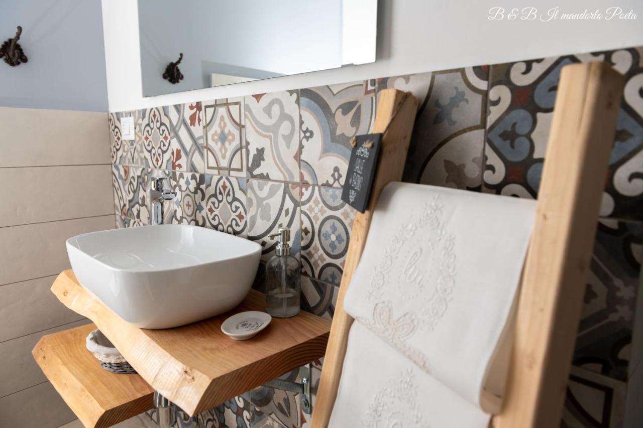 オストゥーニ Il Mandorlo Poeta Bed & Breakfast エクステリア 写真