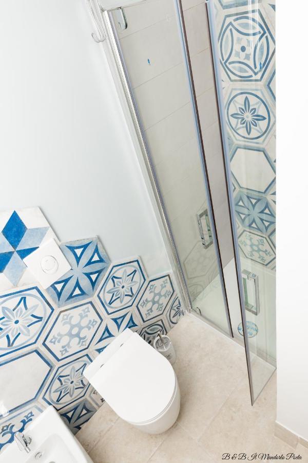 オストゥーニ Il Mandorlo Poeta Bed & Breakfast エクステリア 写真