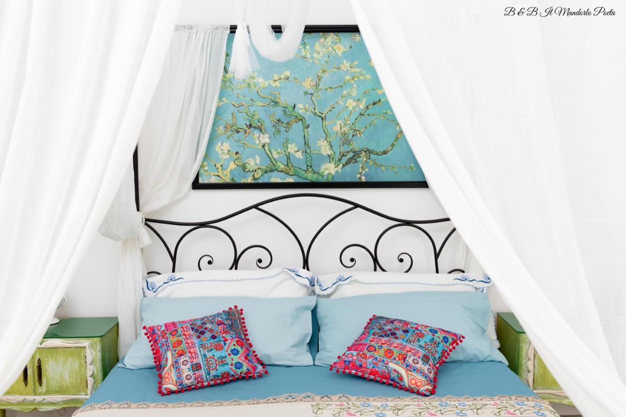 オストゥーニ Il Mandorlo Poeta Bed & Breakfast エクステリア 写真